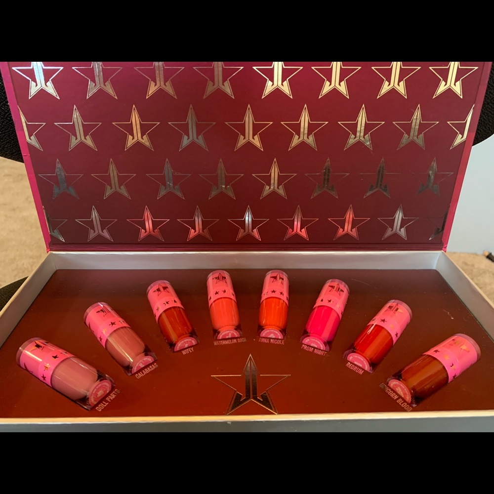Jeffree star mini reds